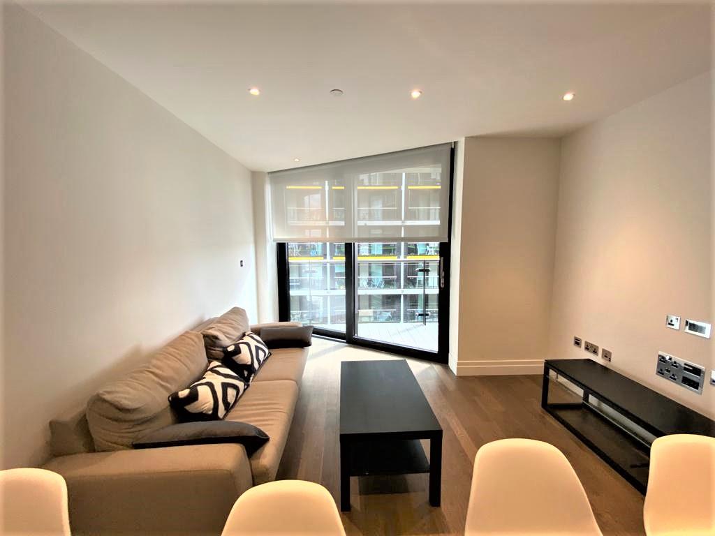 2 bed apartment for sale in Riverlight Quay, London, SW11