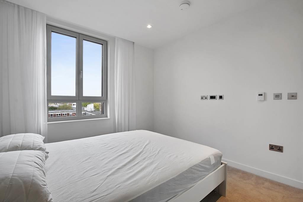 1 bed flat for sale in Edgware Road, London 11