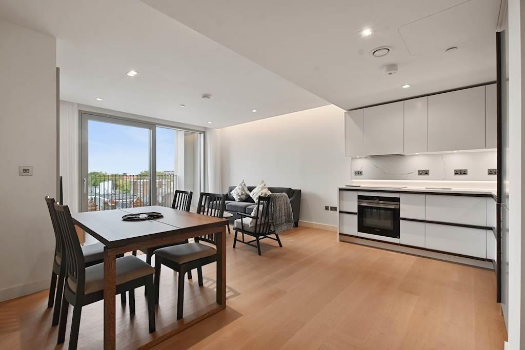 1 bed flat for sale in Edgware Road, London 7