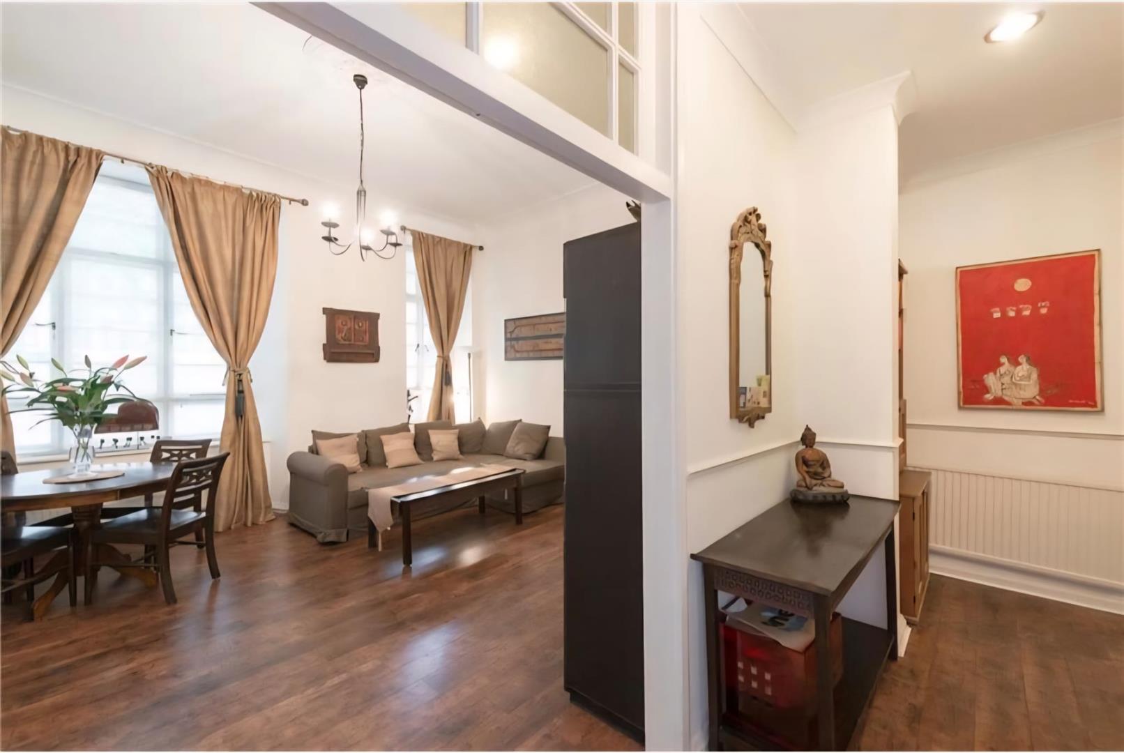 2 bed flat for sale in Sussex Gardens, London  - Property Image 4