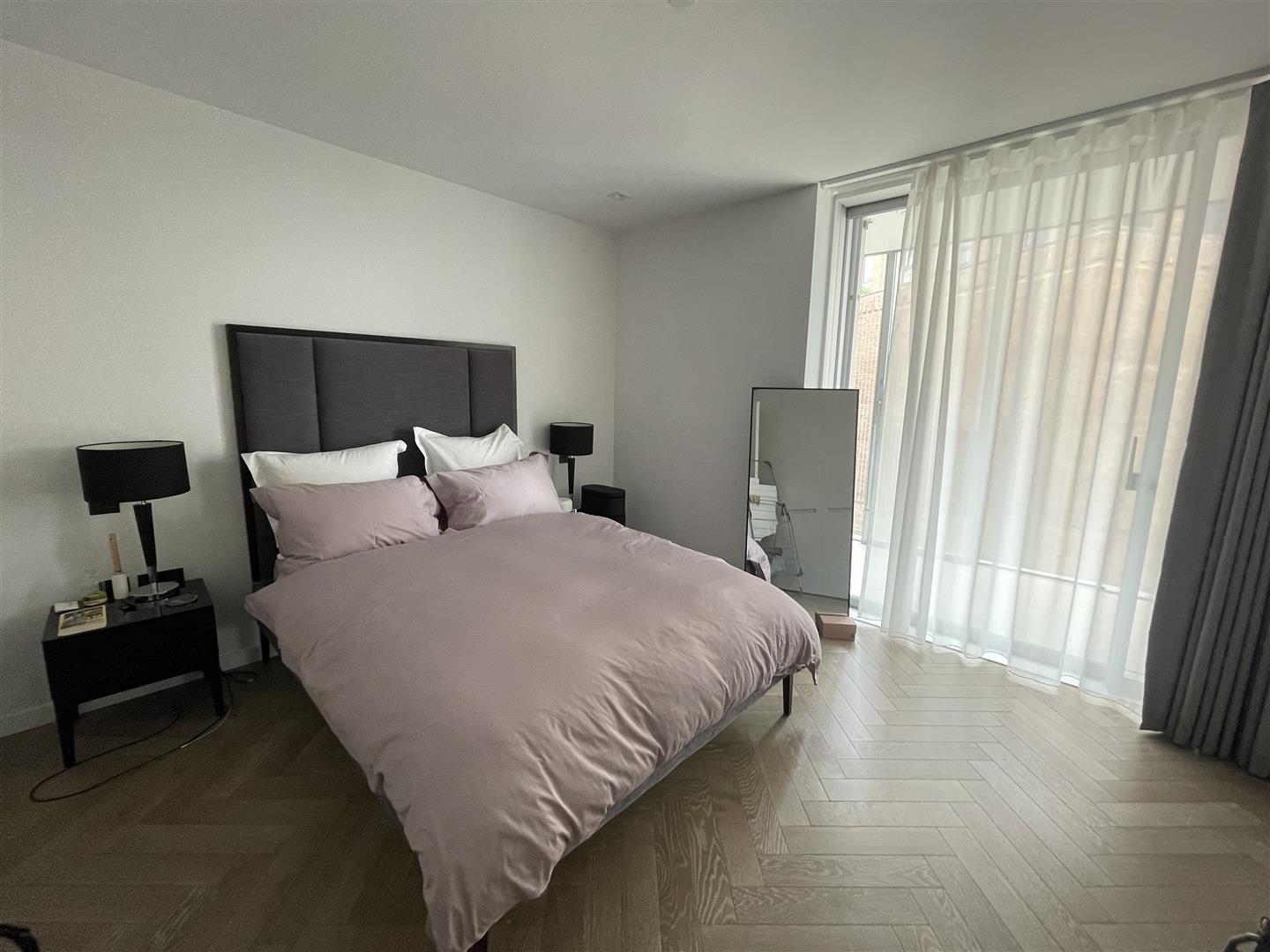 2 bed house to rent in Circus Road West, London  - Property Image 5