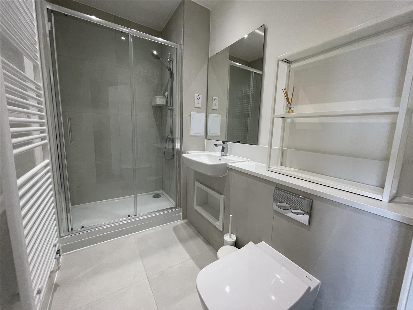 1 bed flat to rent in Brook Avenue, London  - Property Image 6