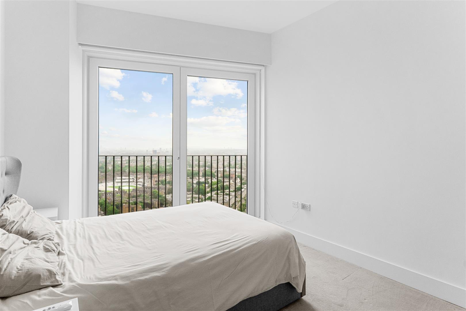 2 bed flat for sale in Exchange Gardens, London  - Property Image 11