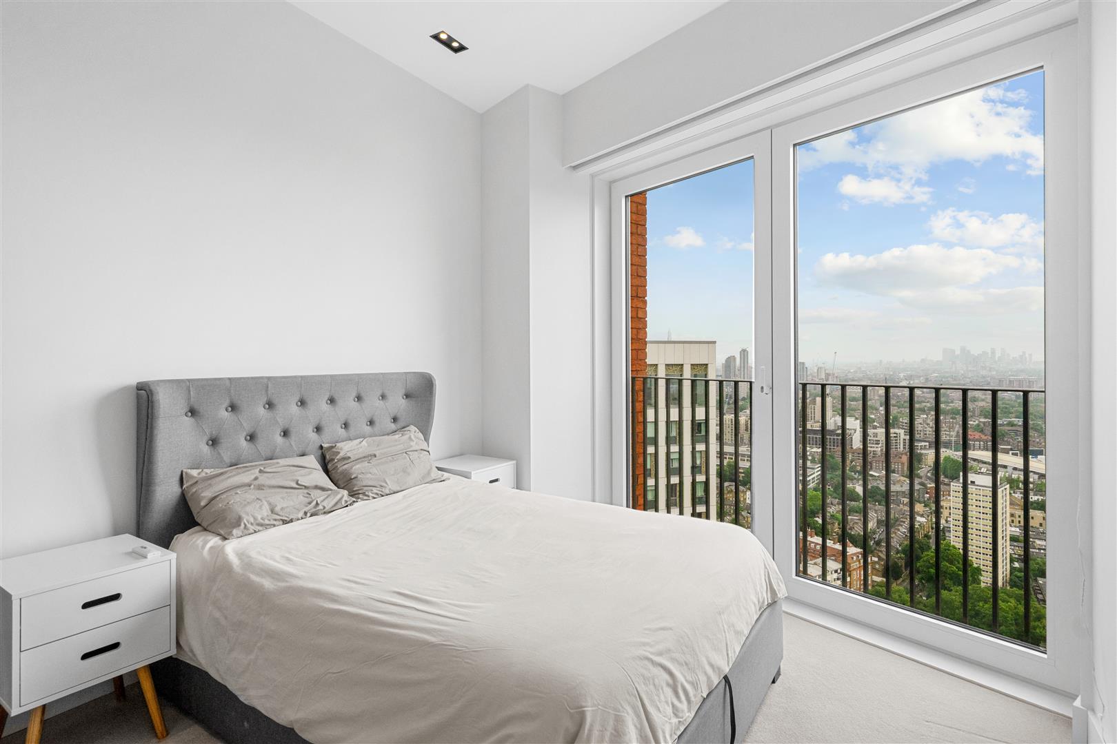 2 bed flat for sale in Exchange Gardens, London  - Property Image 13