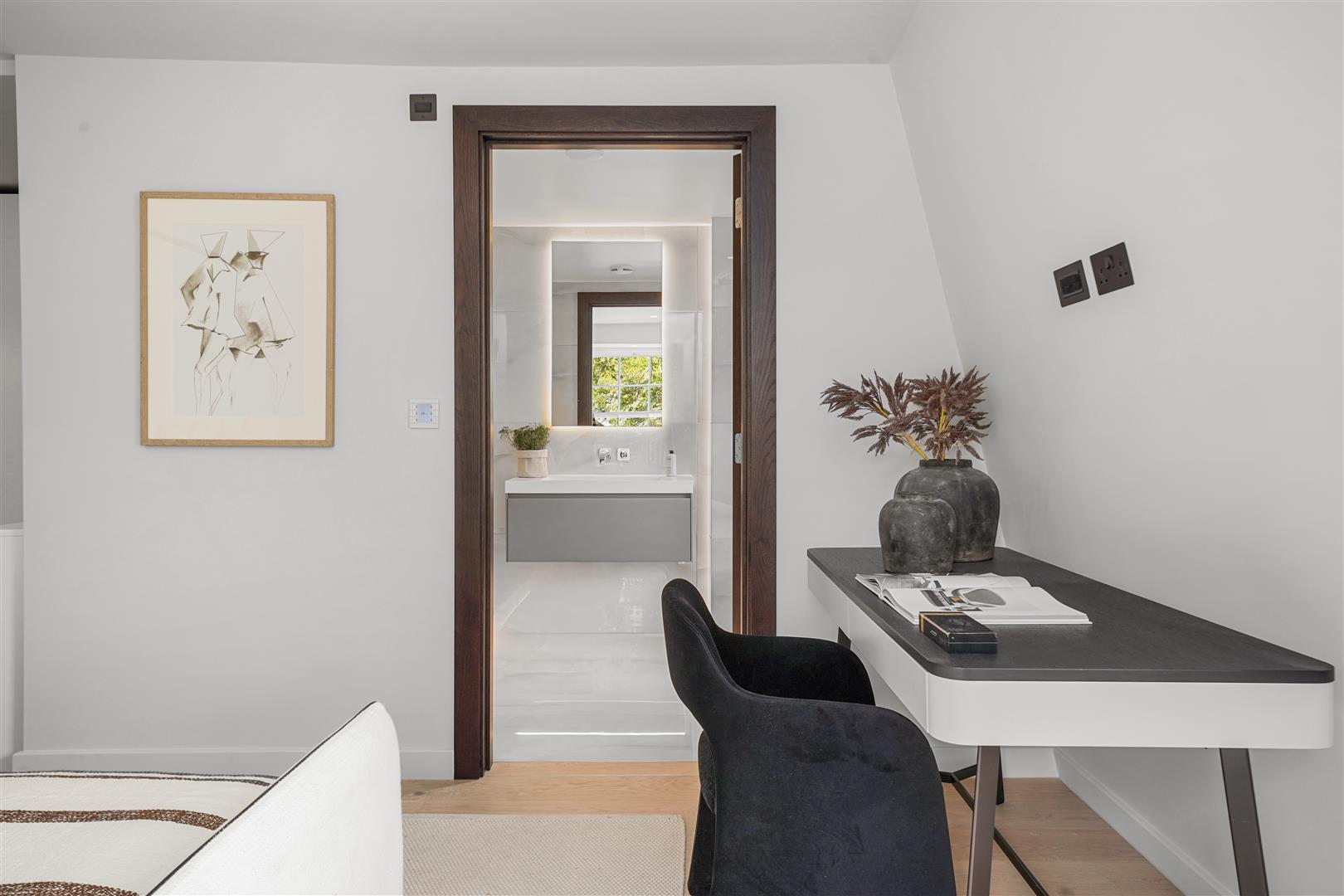 6 bed flat for sale in Princes Gate Mews, London  - Property Image 47