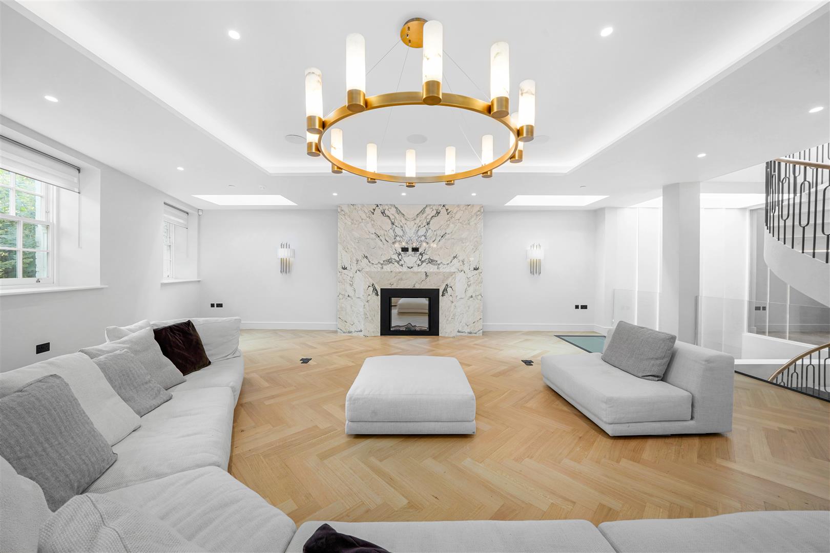 6 bed flat for sale in Princes Gate Mews, London  - Property Image 4