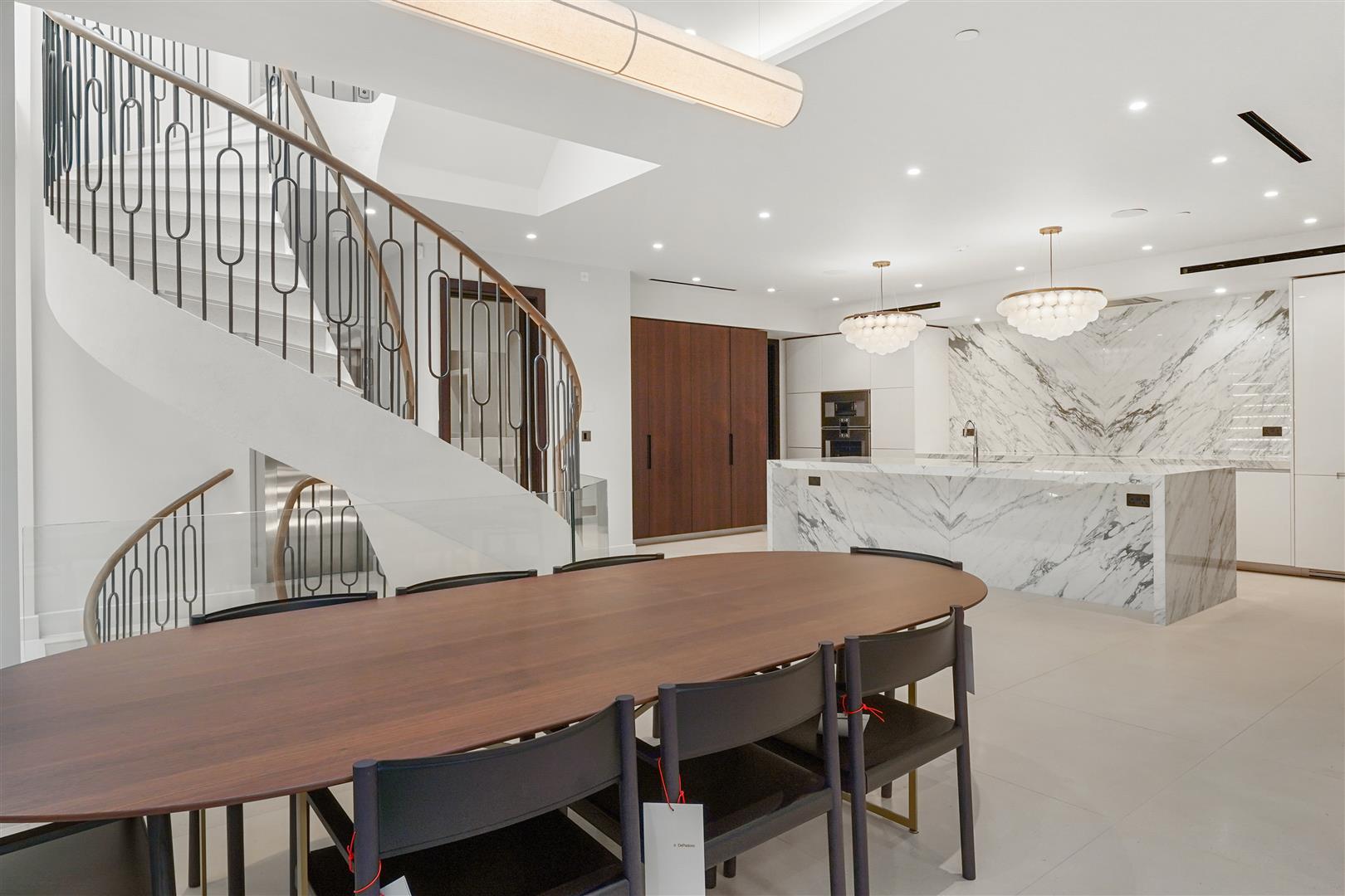 6 bed flat for sale in Princes Gate Mews, London  - Property Image 17