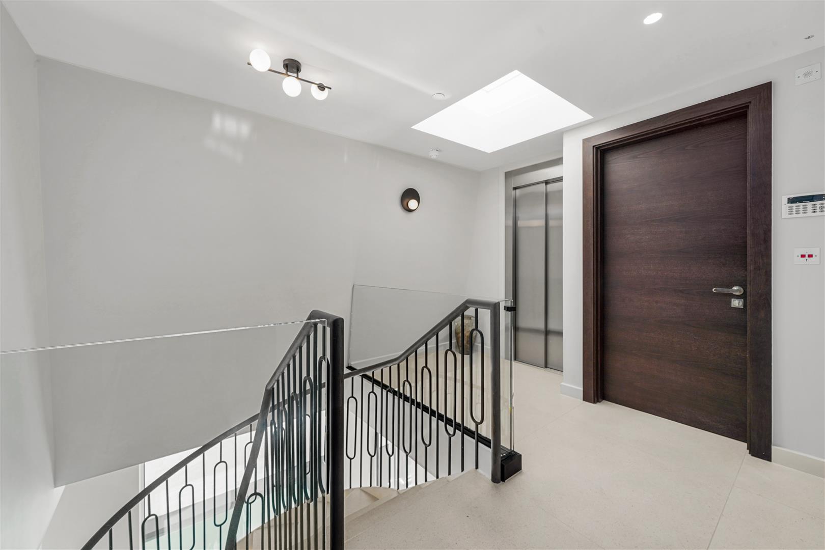 6 bed flat for sale in Princes Gate Mews, London  - Property Image 50