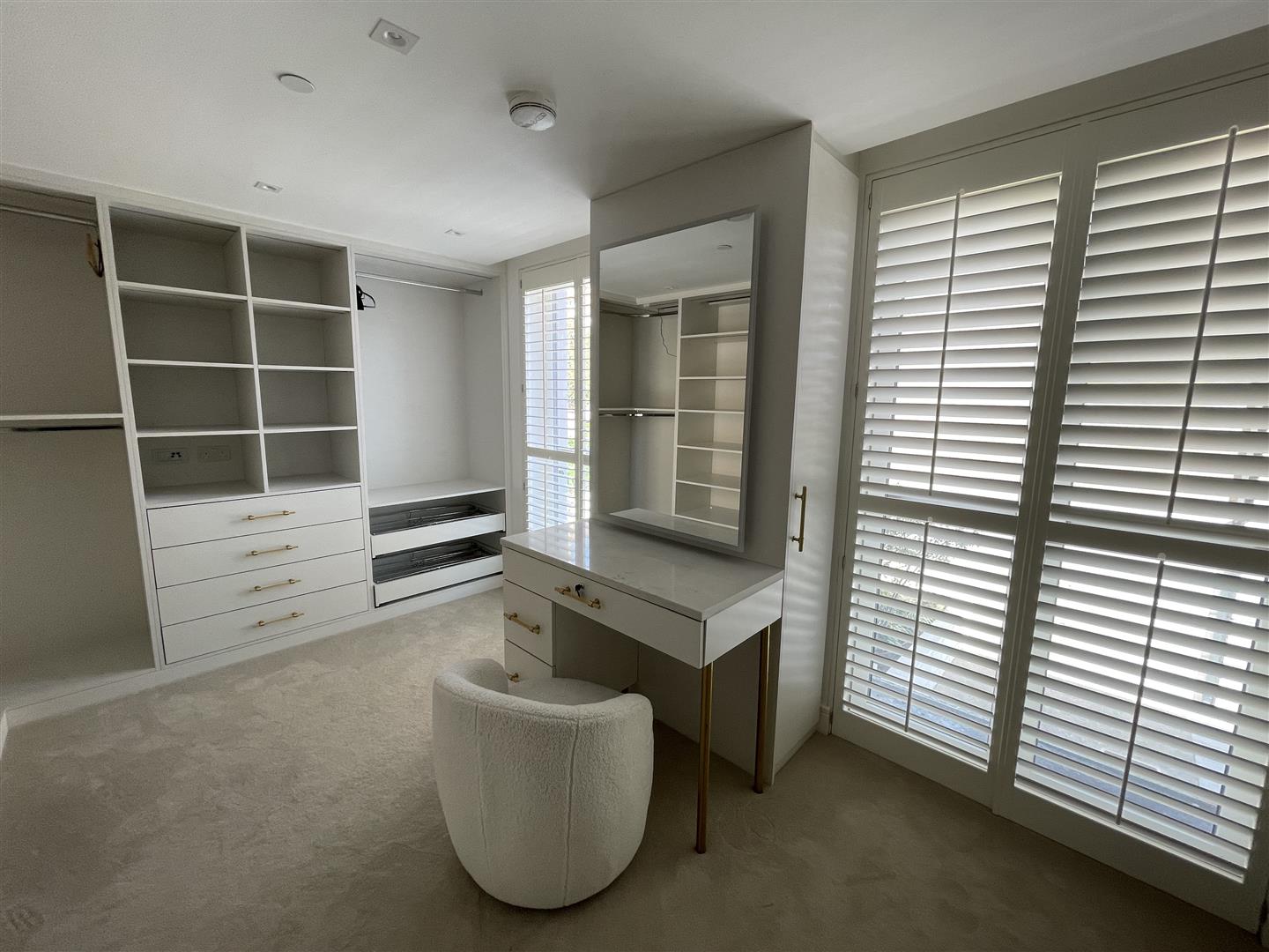 4 bed house to rent in Rainsborough Square, London  - Property Image 10