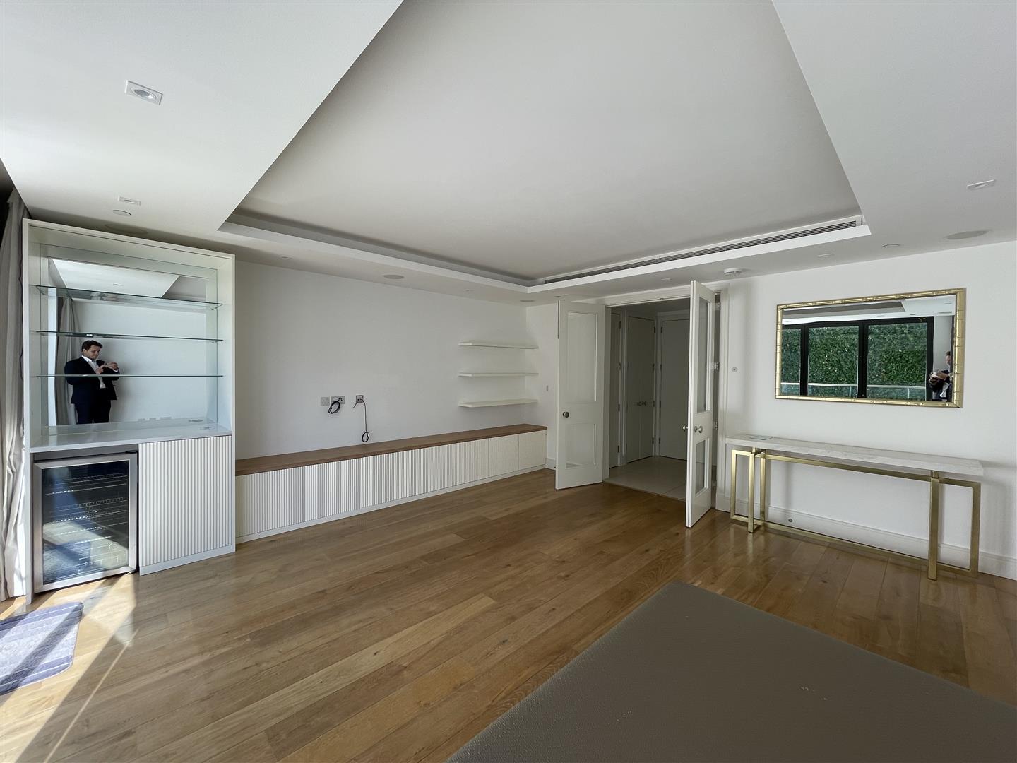 4 bed house to rent in Rainsborough Square, London 2