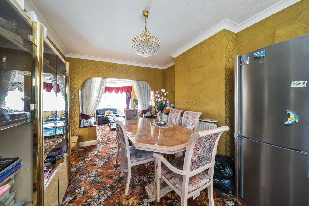 3 bed house to rent in Woolmead Avenue, London 1