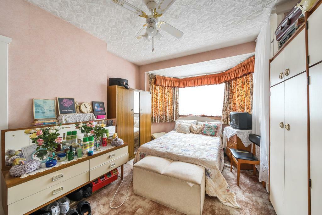 3 bed house to rent in Woolmead Avenue, London 4