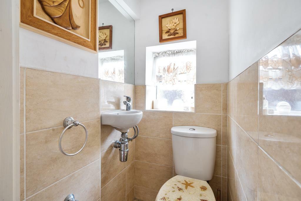 3 bed house to rent in Woolmead Avenue, London 6