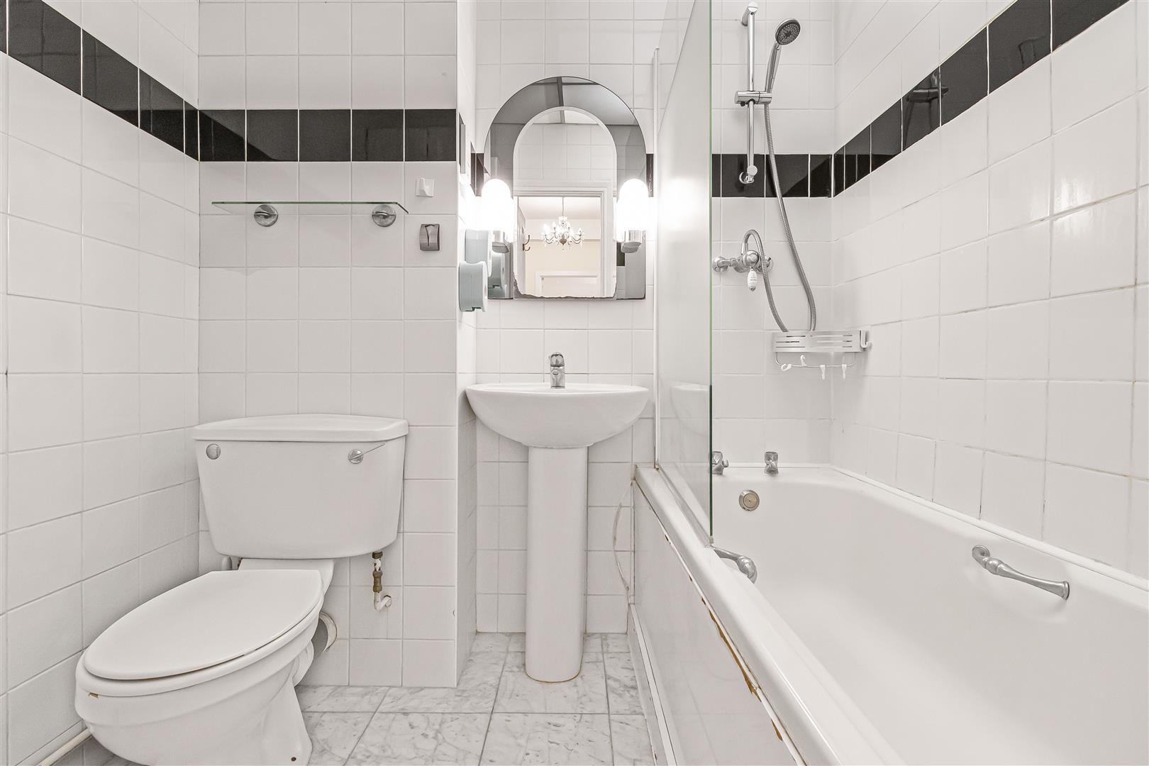 2 bed house to rent in Grove End Road, London  - Property Image 15