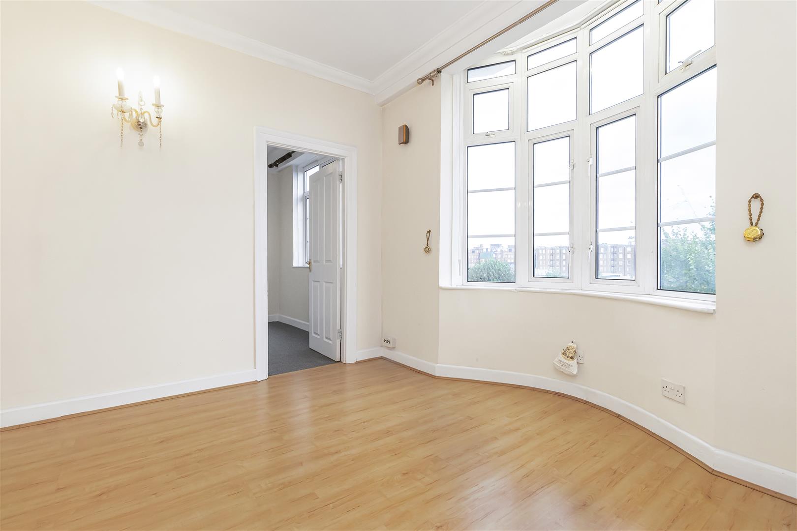 2 bed house to rent in Grove End Road, London  - Property Image 6