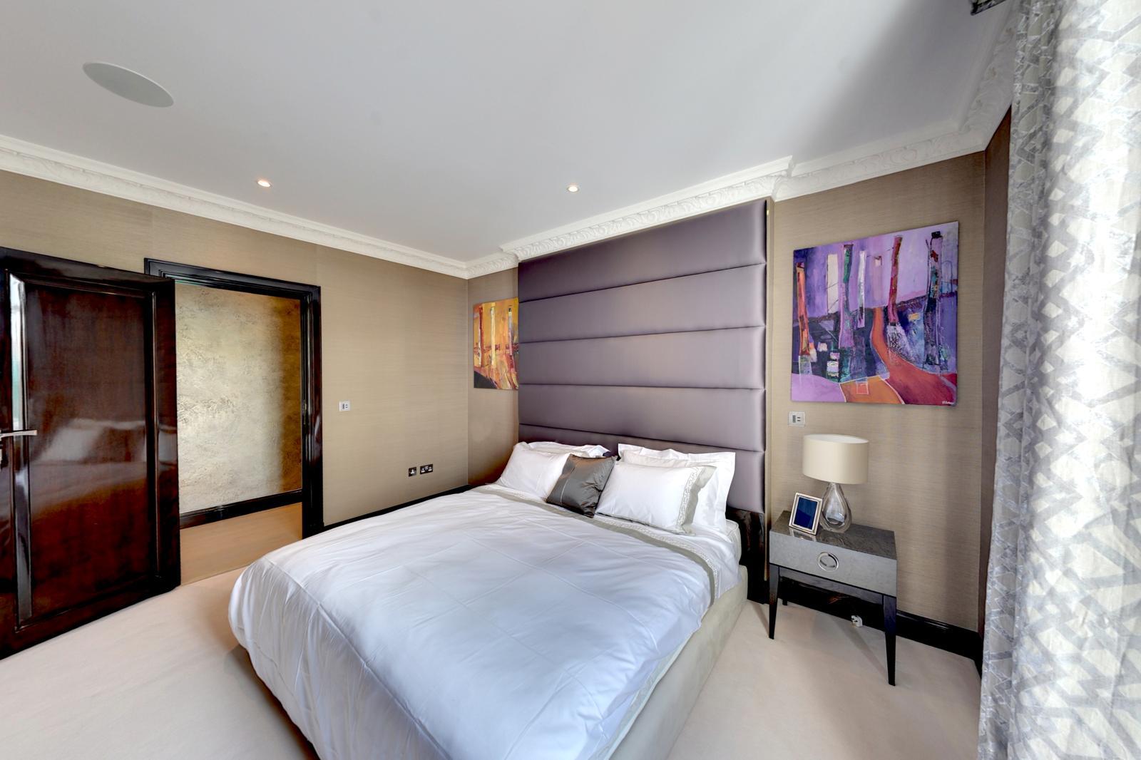 3 bed flat to rent in Rutland Gate, London 5