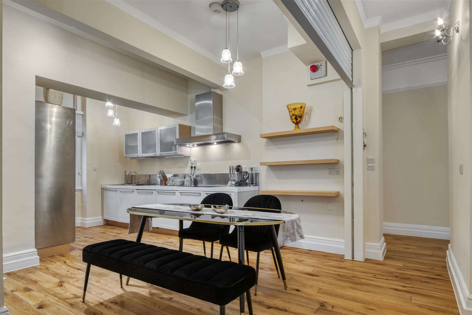 4 bed flat to rent in Kensington Court, London 53