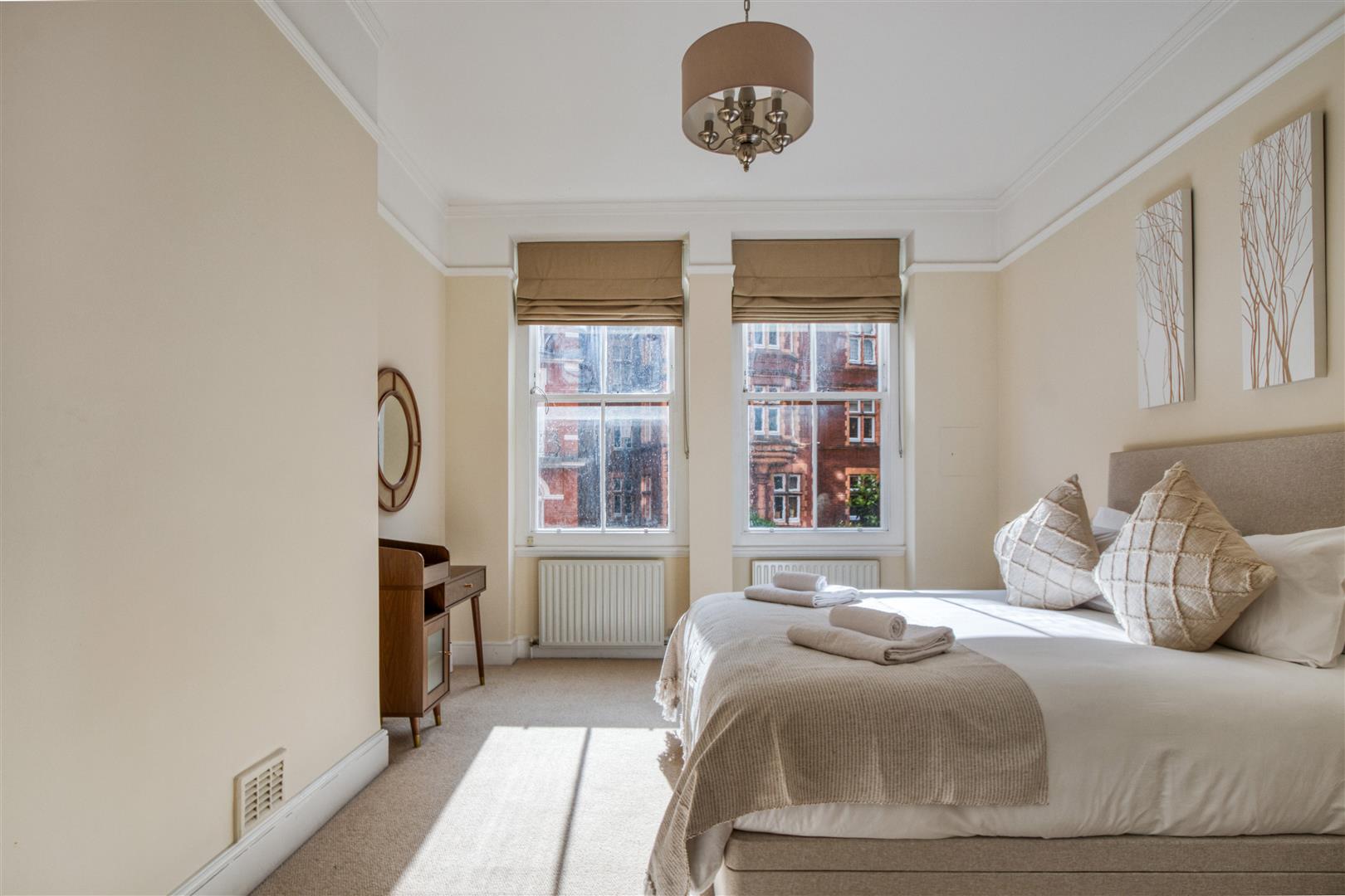 4 bed flat to rent in Kensington Court, London  - Property Image 28