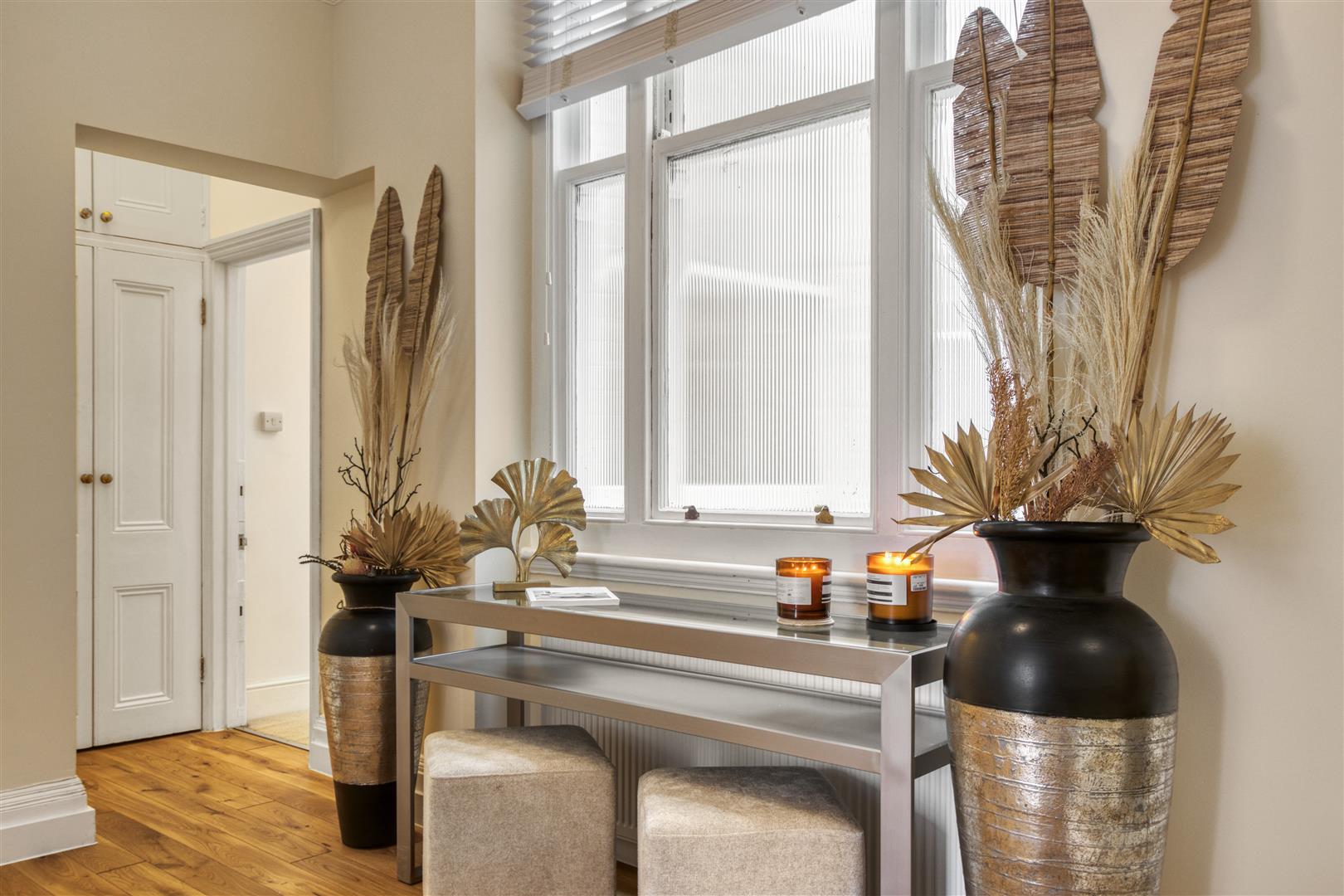 4 bed flat to rent in Kensington Court, London 48