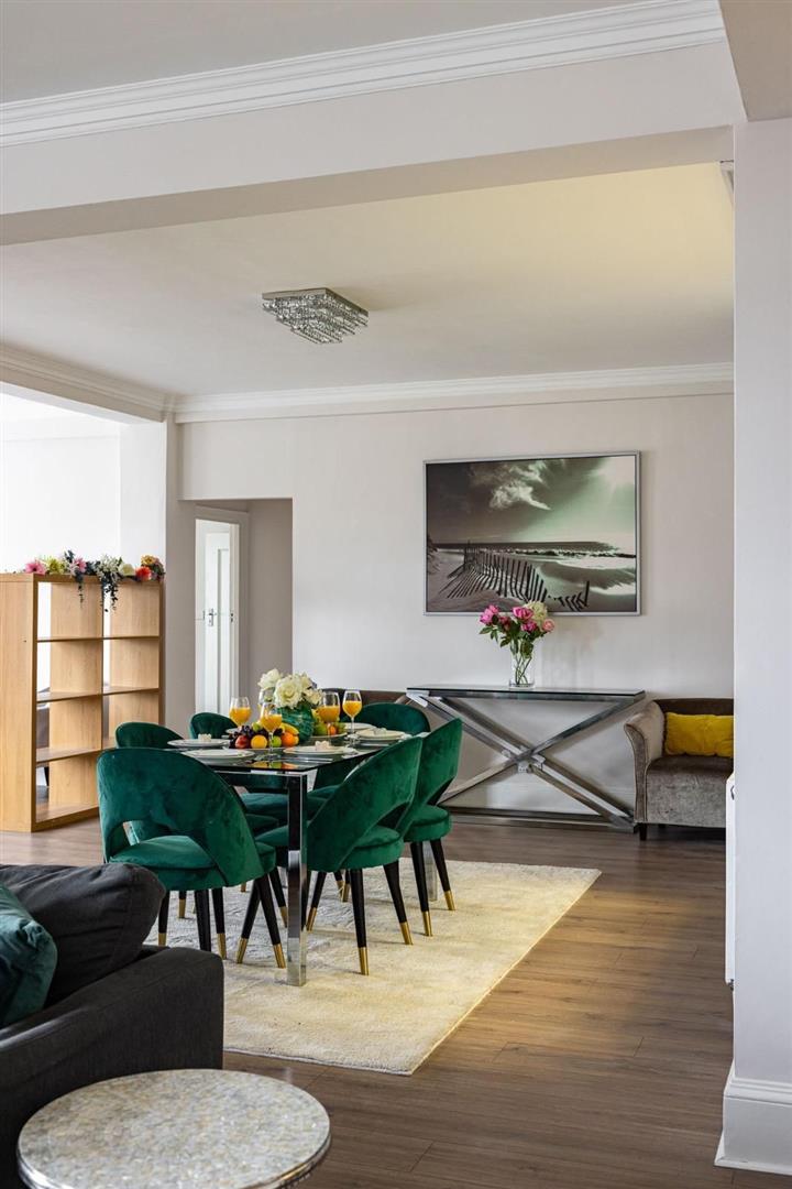 3 bed house to rent in Warwick Gardens, London  - Property Image 8