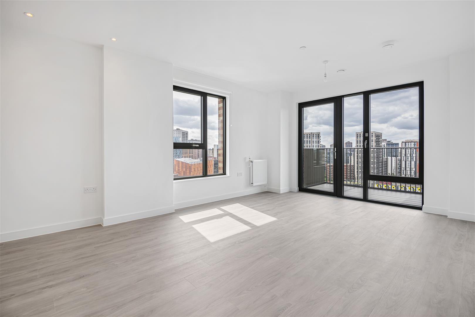 2 bed flat to rent in Pullman House, London, HA9