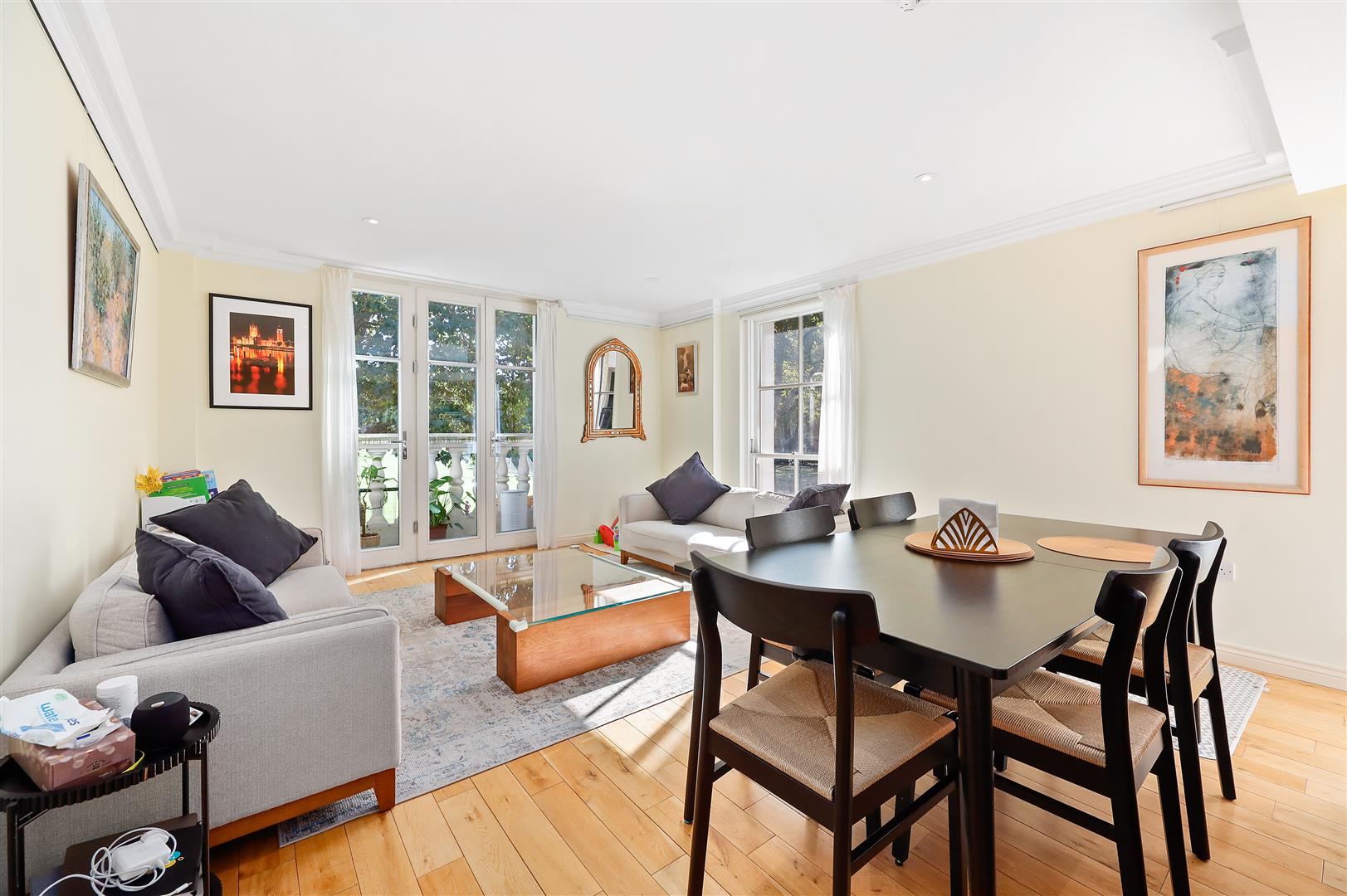 3 bed flat for sale in Vincent Square, London - Property Image 1
