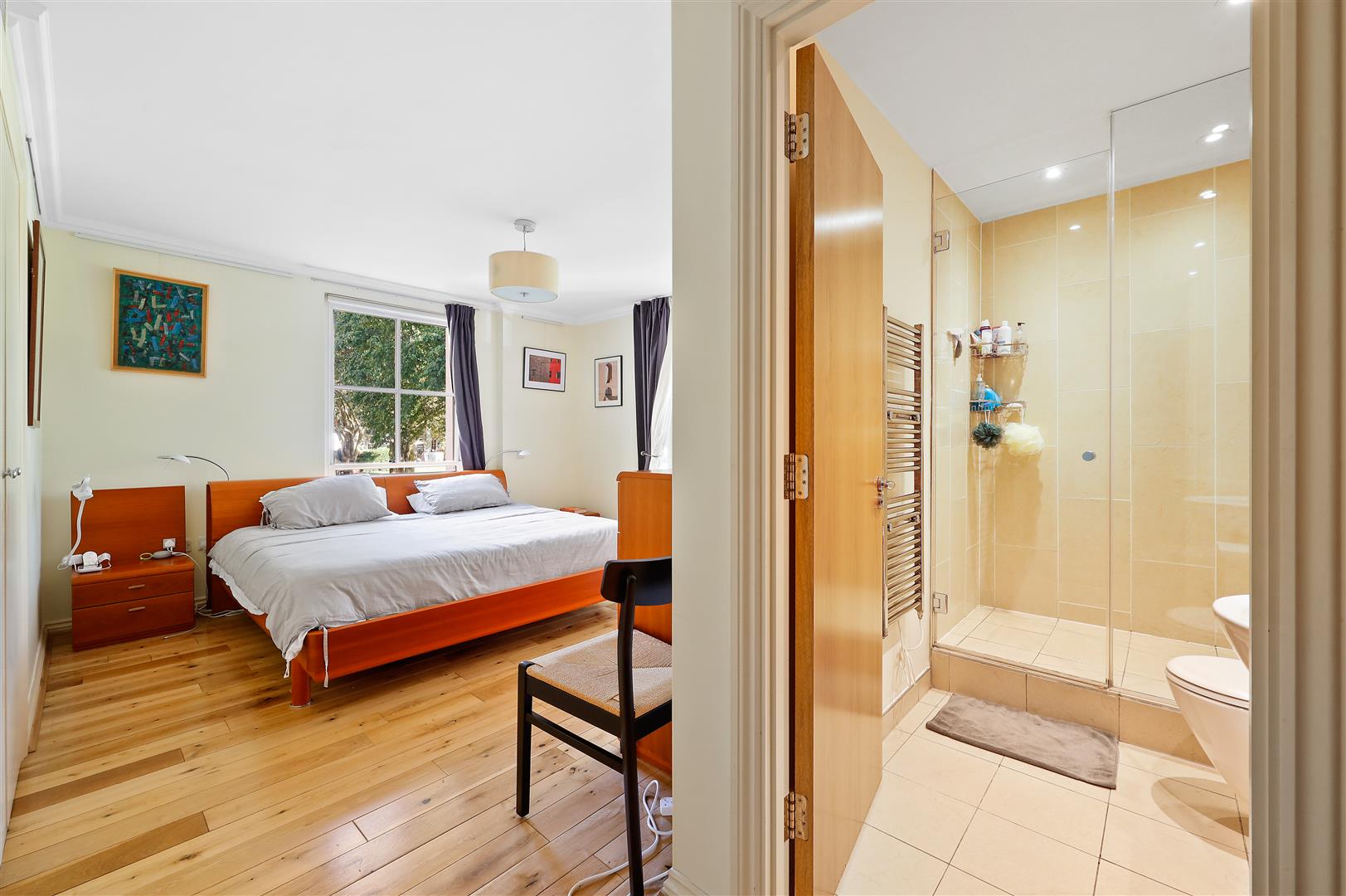 3 bed flat for sale in Vincent Square, London 3