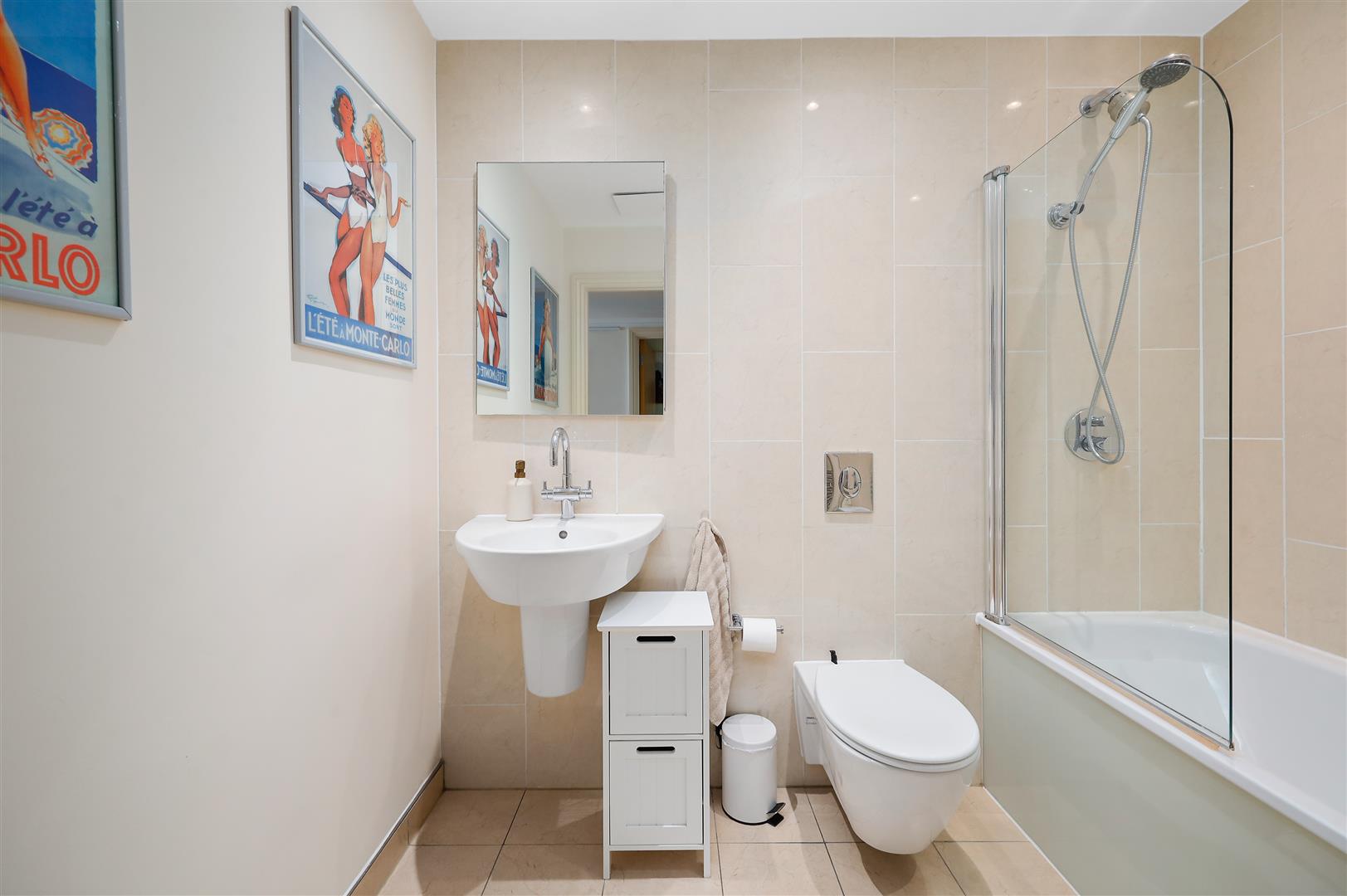 3 bed flat for sale in Vincent Square, London  - Property Image 11