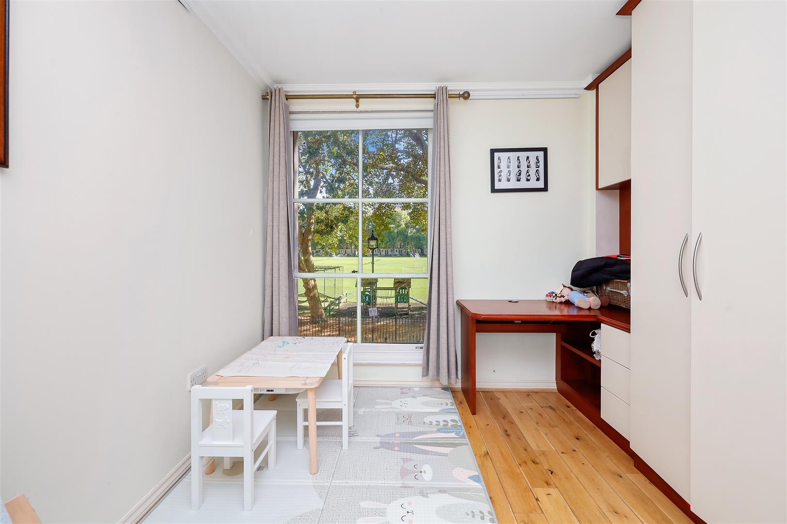 3 bed flat for sale in Vincent Square, London  - Property Image 9