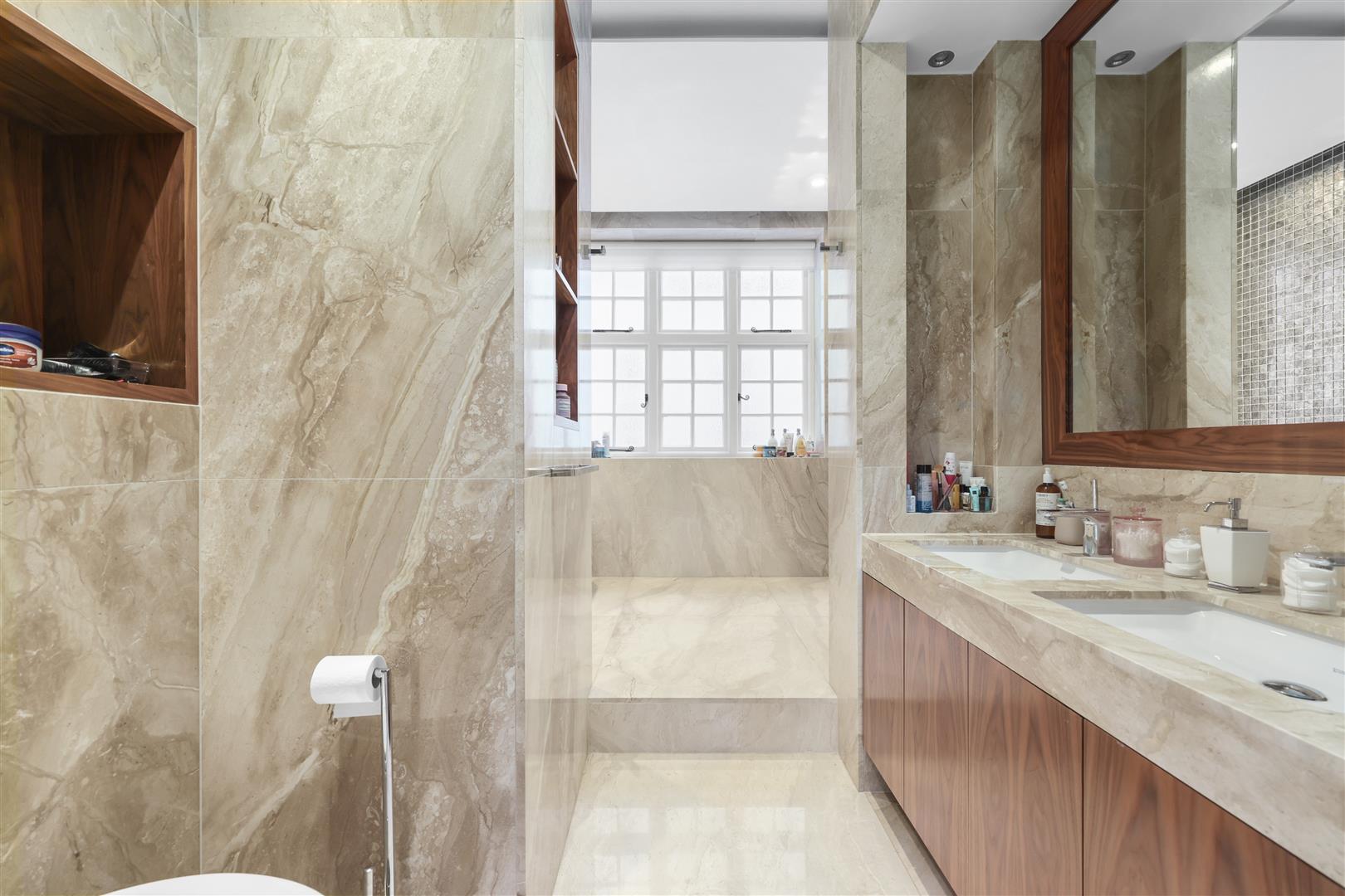 4 bed apartment to rent in Mount Street, London  - Property Image 31