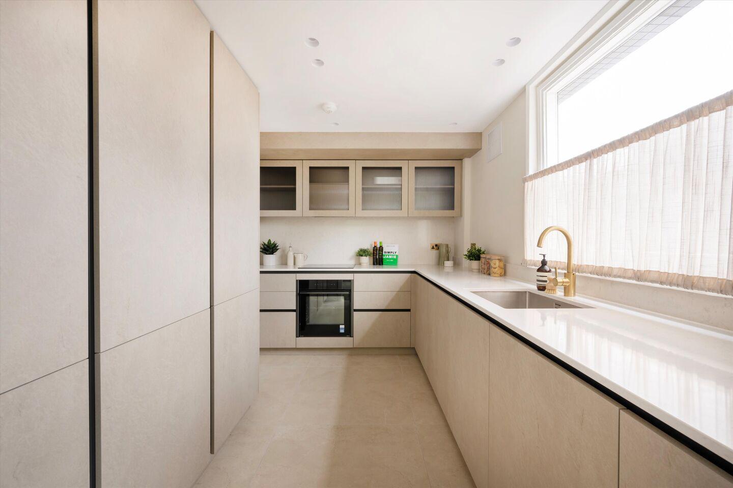 2 bed house to rent in The Water Gardens, London  - Property Image 14