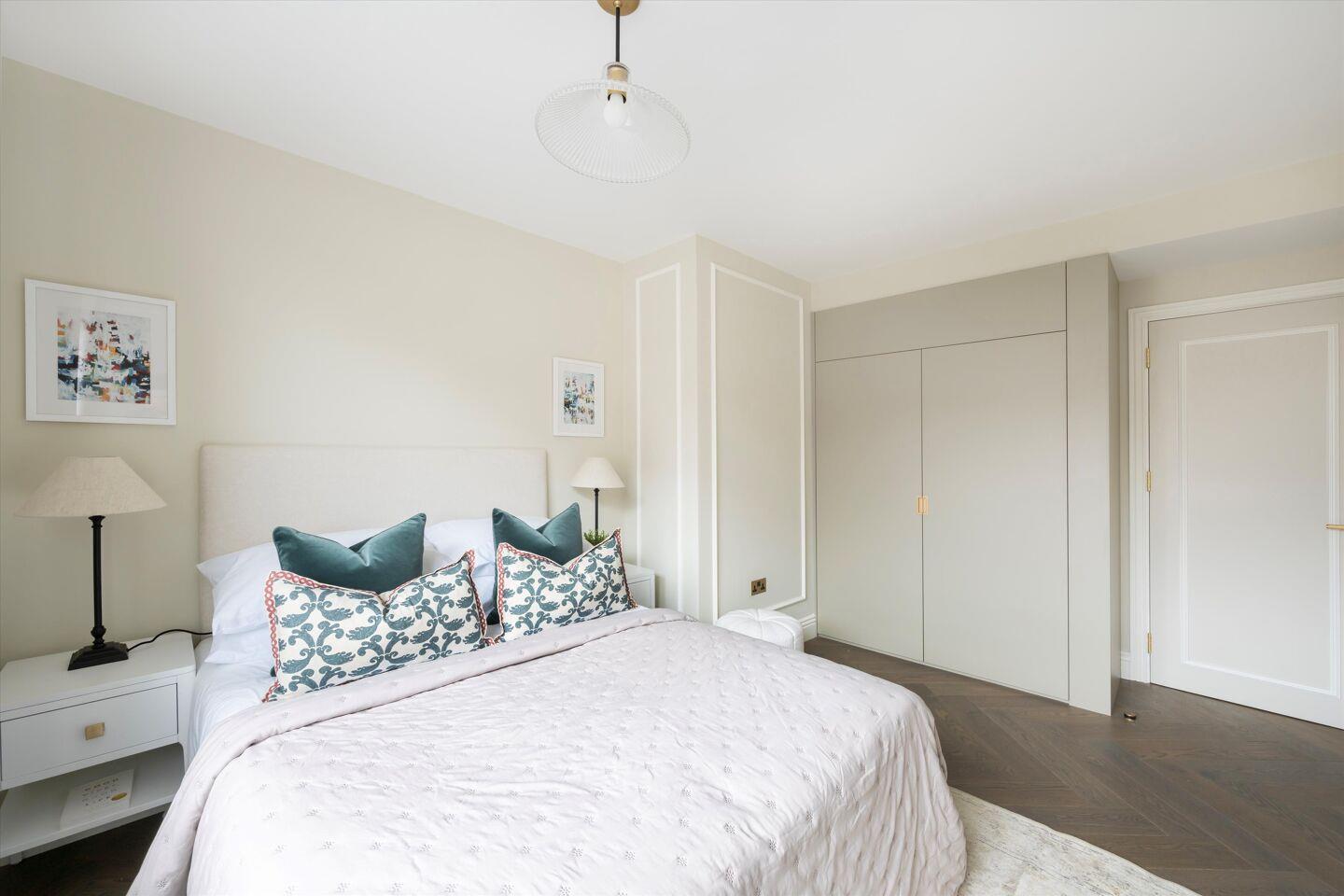 2 bed house to rent in The Water Gardens, London  - Property Image 11