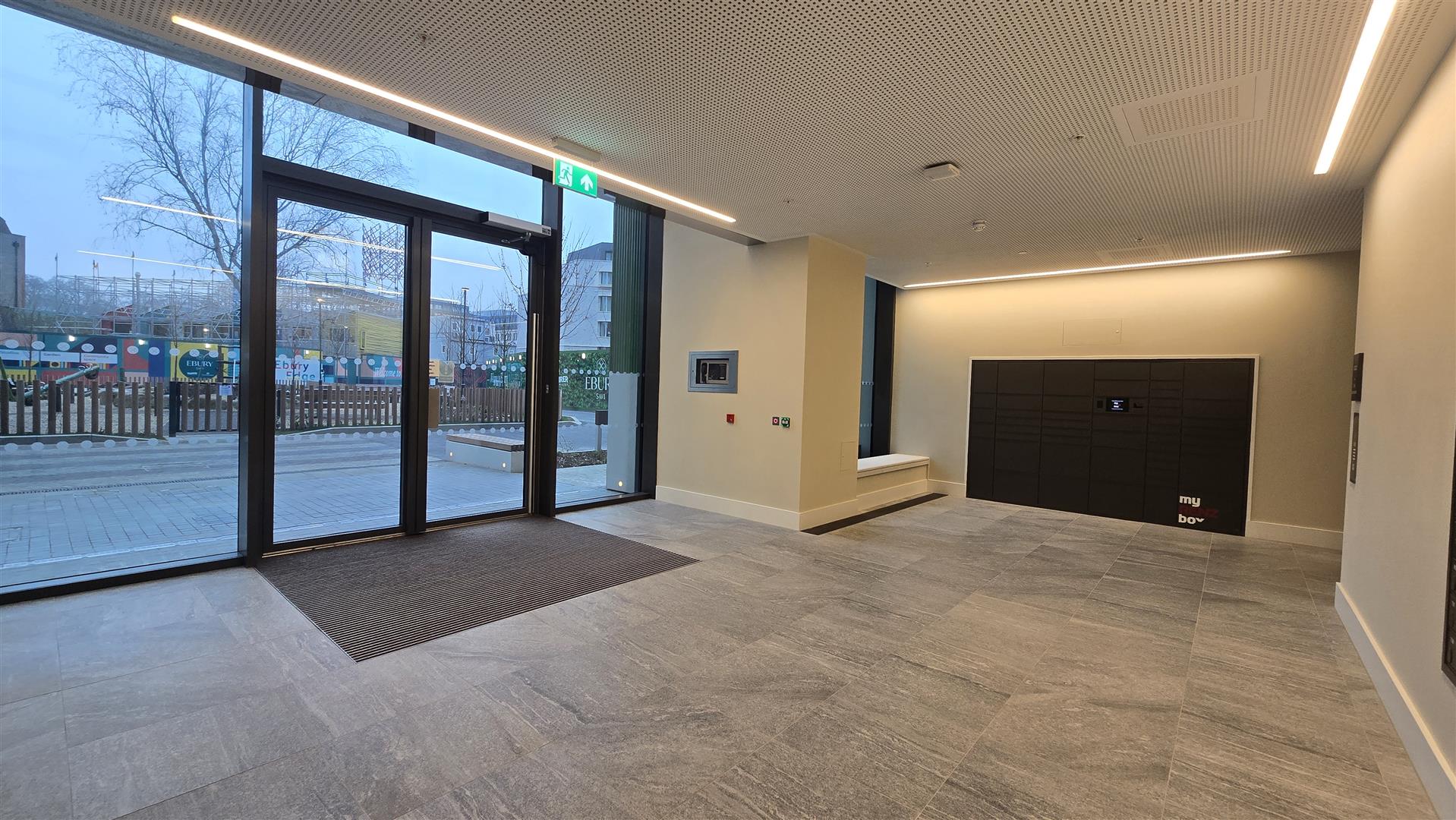 2 bed flat to rent in Alba Square, London 20