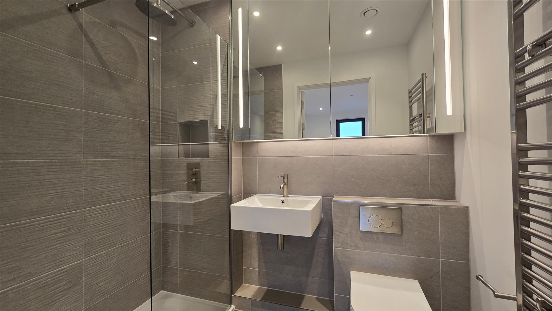 2 bed flat to rent in Alba Square, London  - Property Image 16