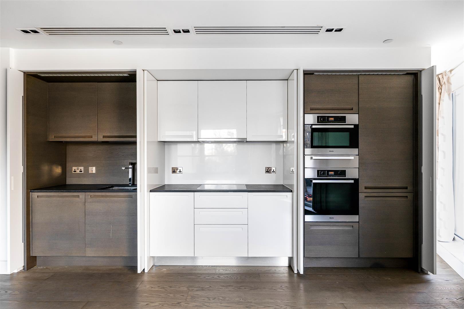 2 bed house to rent in Kensington High Street, London  - Property Image 6