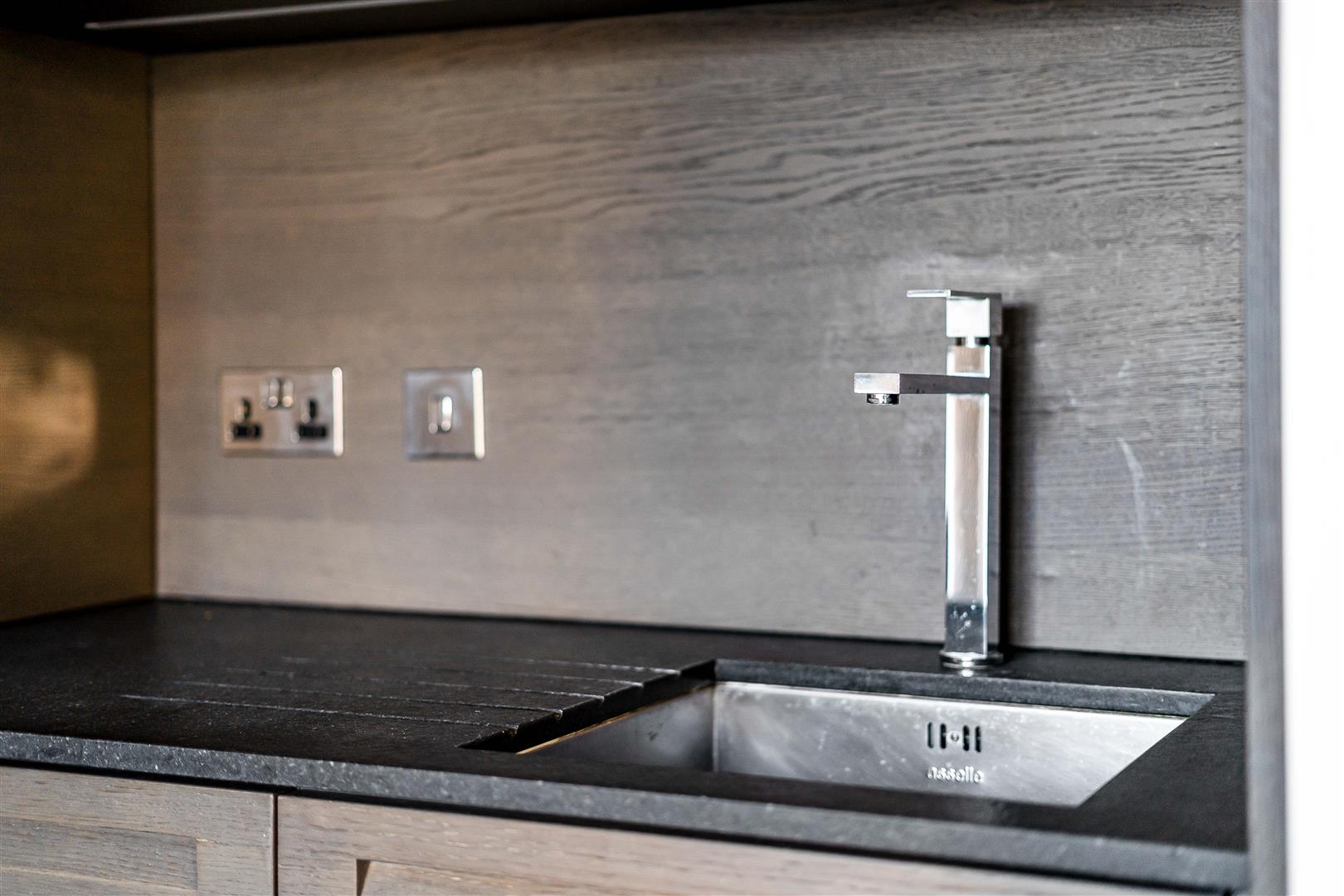 2 bed house to rent in Kensington High Street, London  - Property Image 10