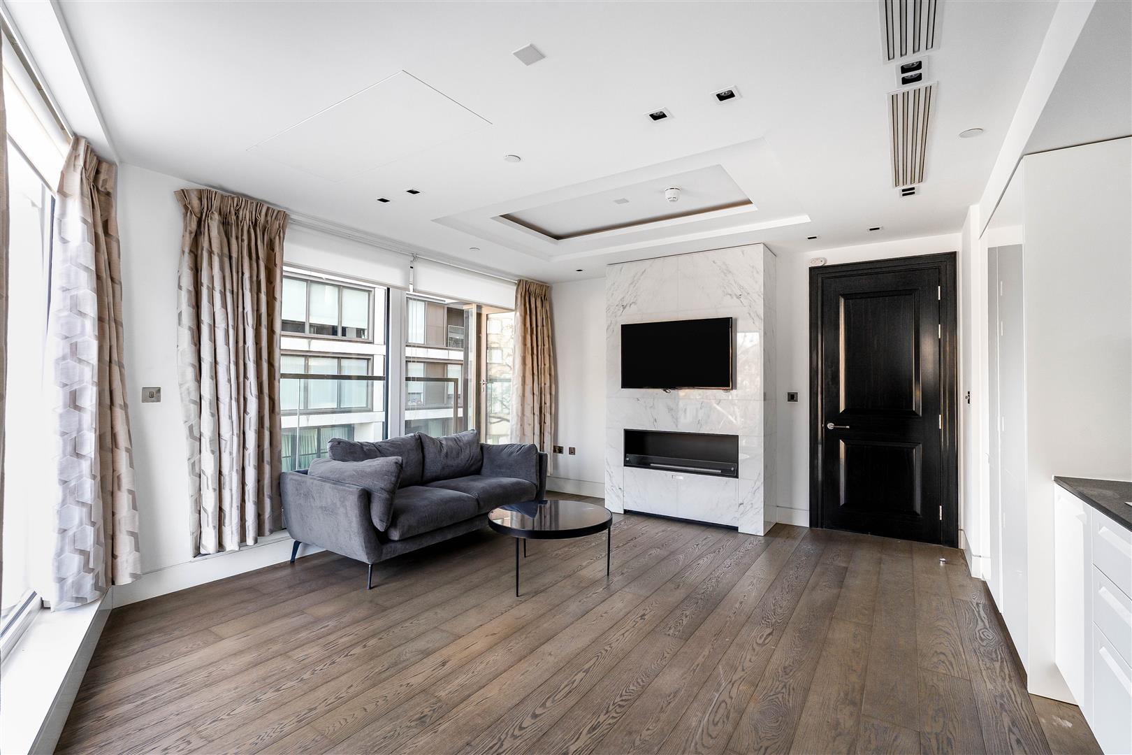 2 bed house to rent in Kensington High Street, London 1