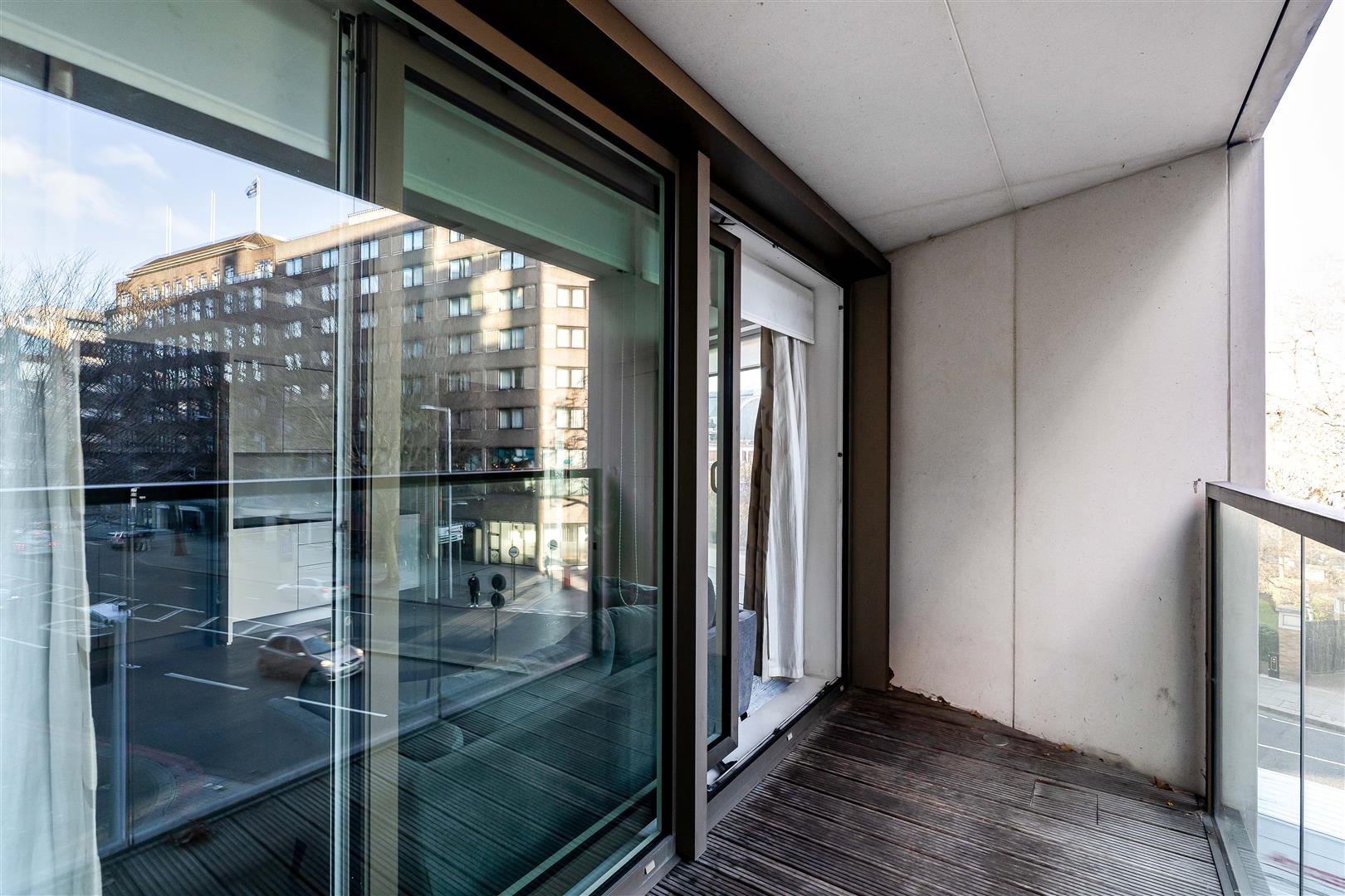 2 bed house to rent in Kensington High Street, London  - Property Image 28