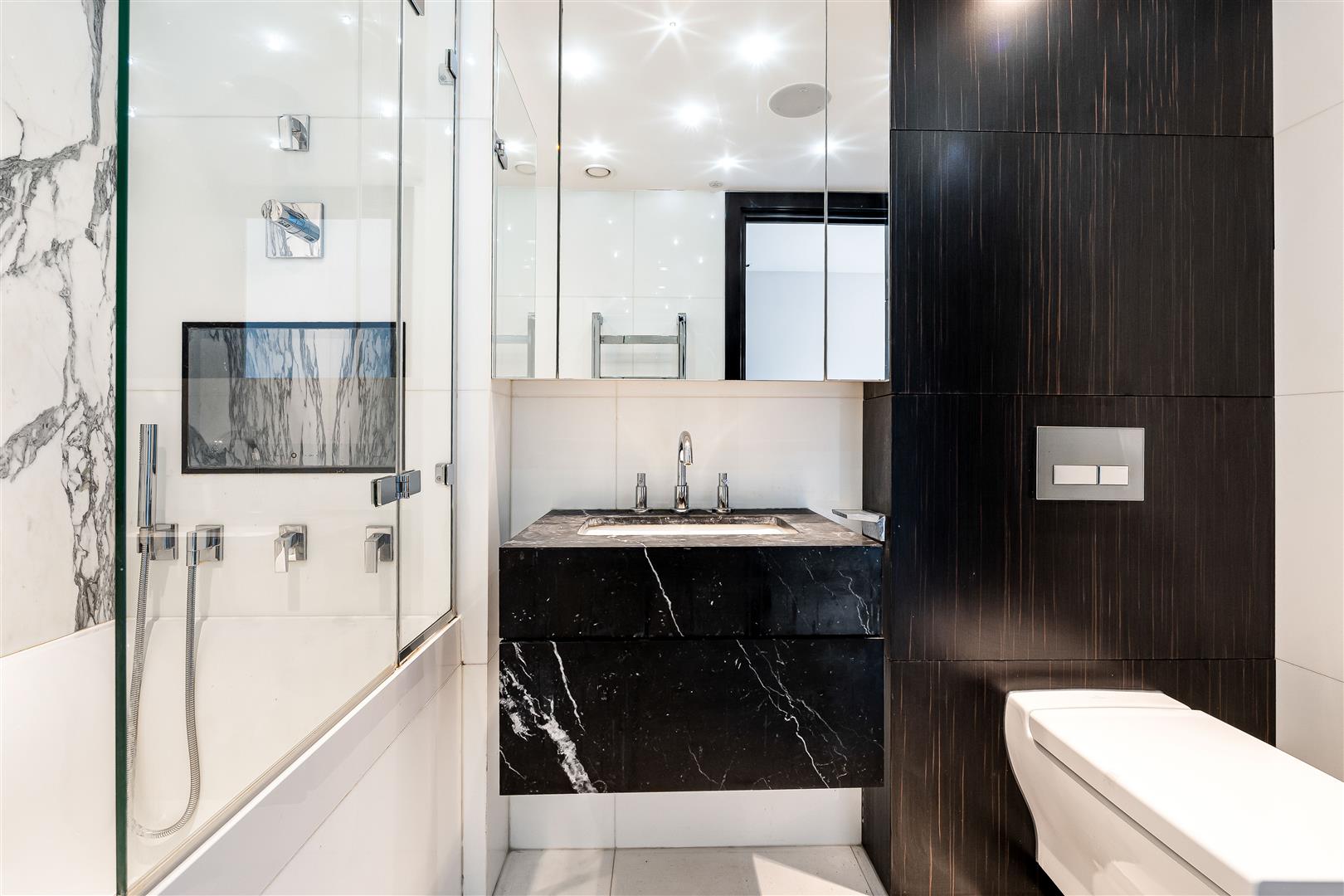 2 bed house to rent in Kensington High Street, London  - Property Image 17