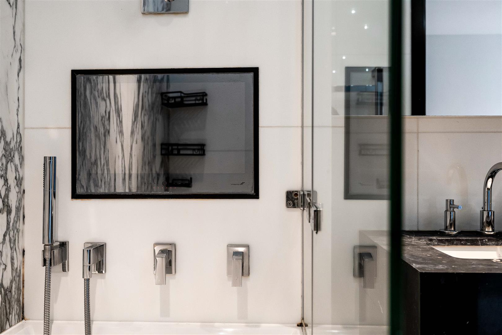 2 bed house to rent in Kensington High Street, London  - Property Image 24