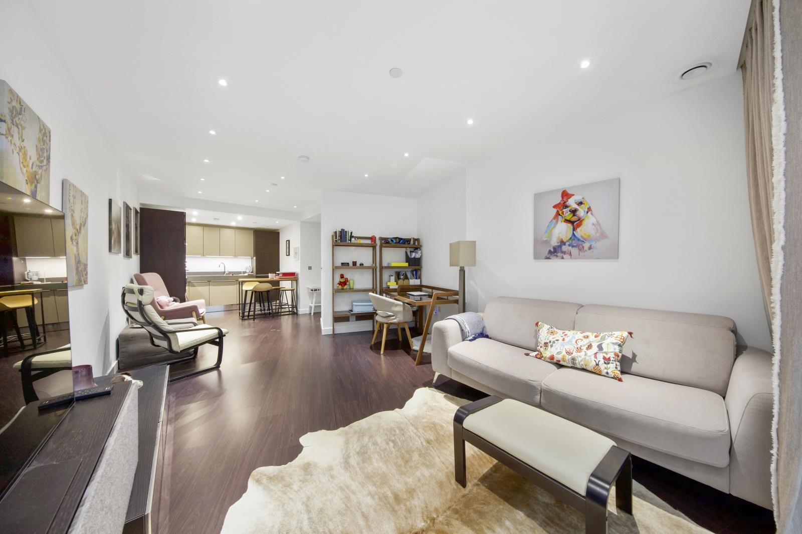 1 bed apartment for sale in Chaucer Gardens, London  - Property Image 5