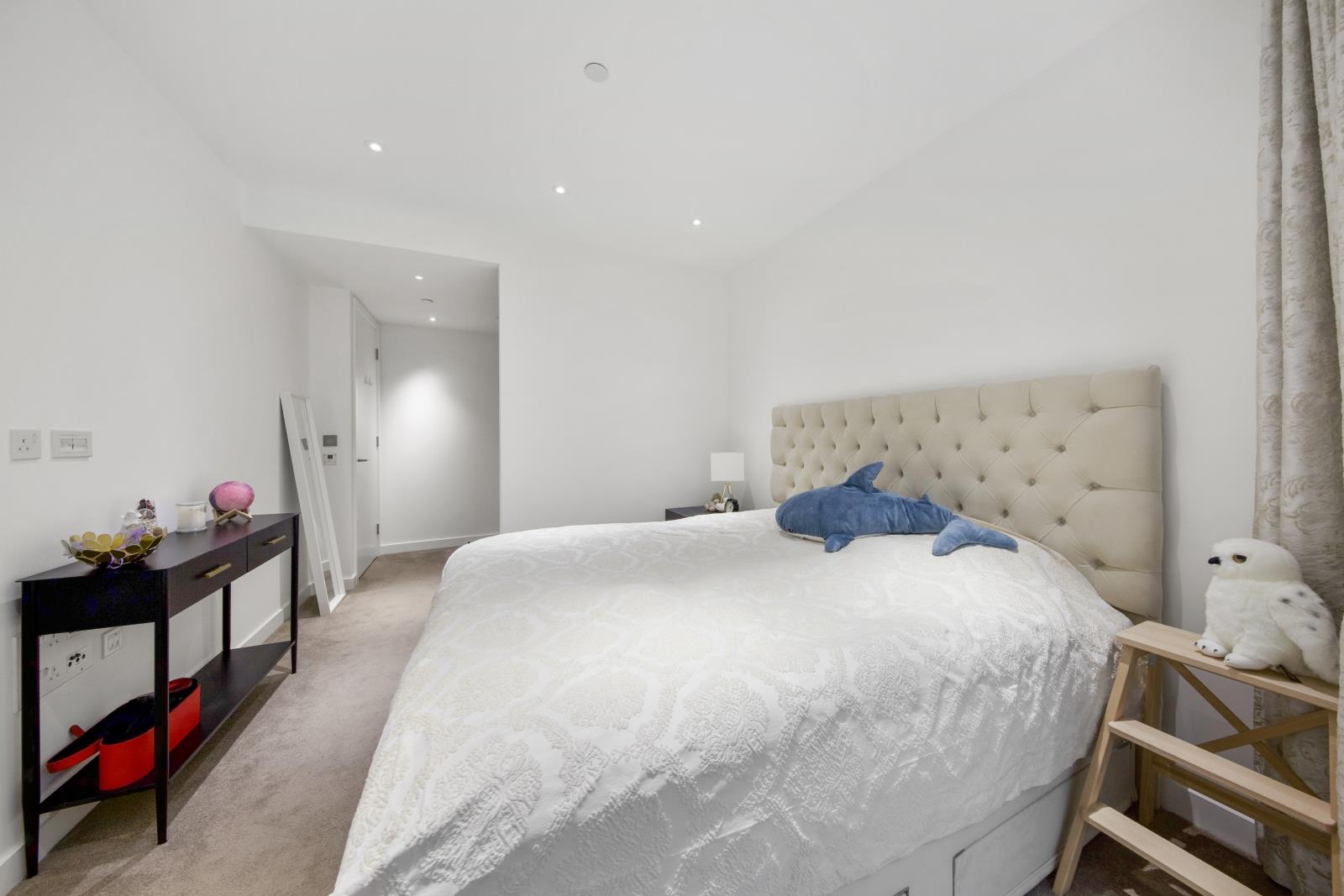 1 bed apartment for sale in Chaucer Gardens, London  - Property Image 10