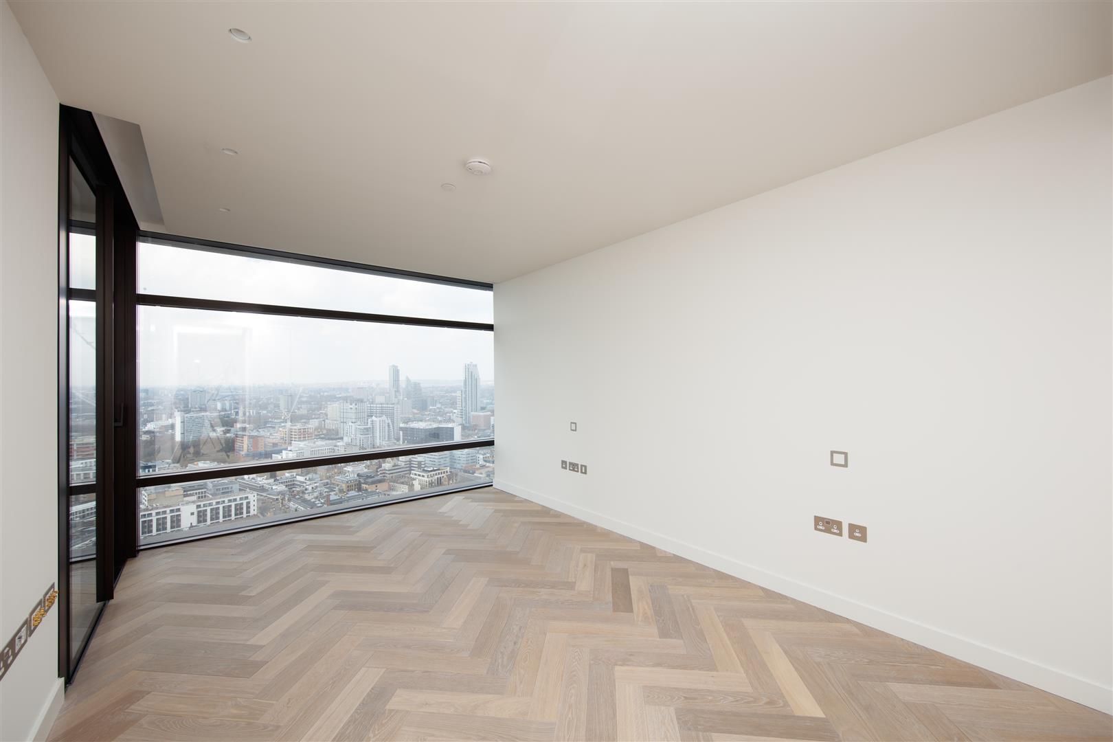 3 bed apartment for sale in Principal Place  - Property Image 11