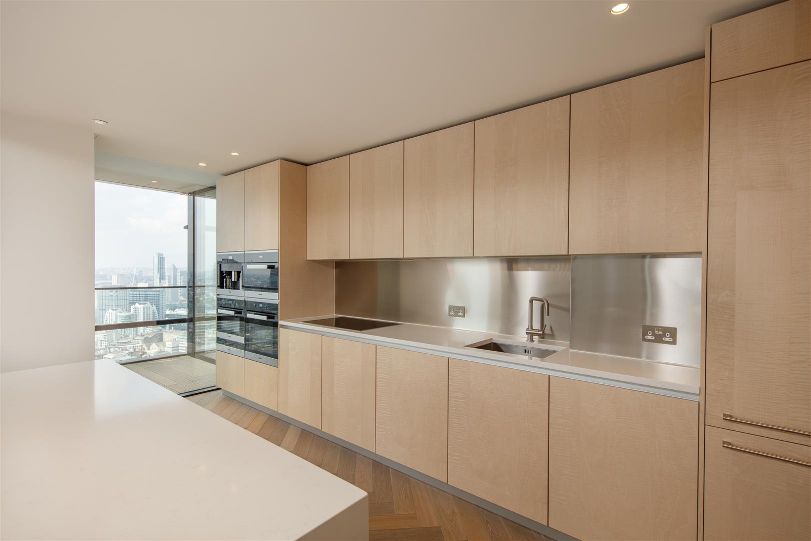 3 bed apartment for sale in Principal Place  - Property Image 6