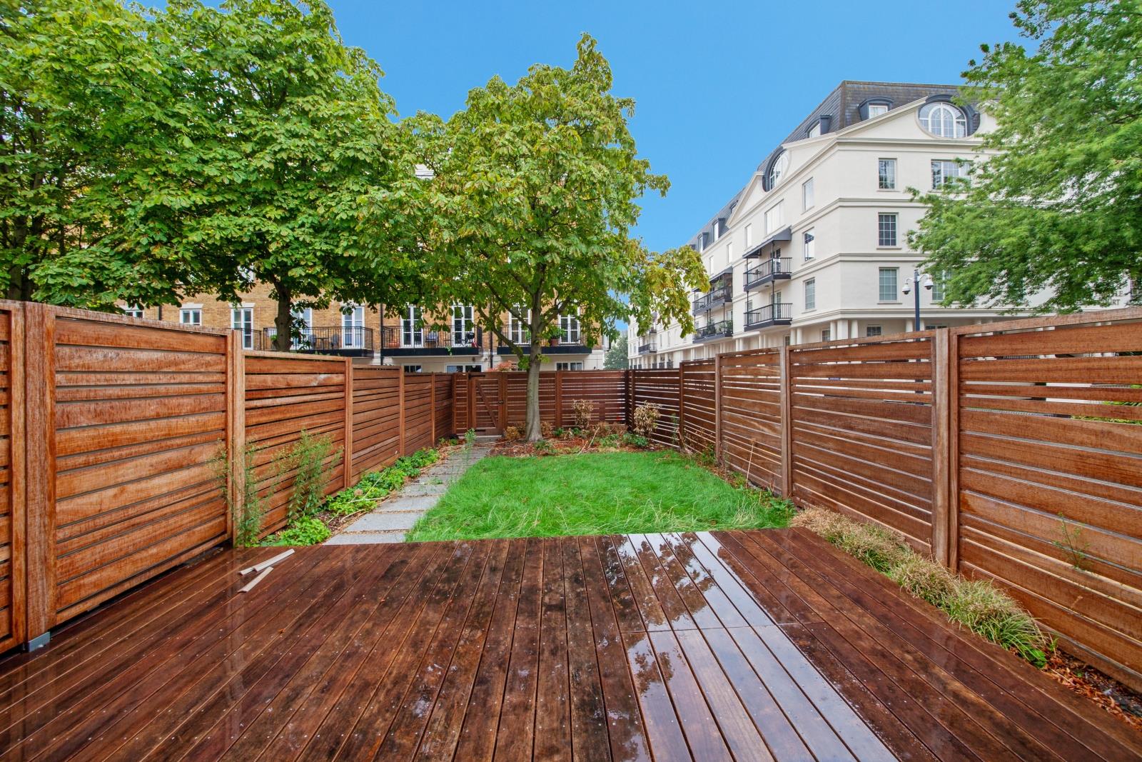 2 bed apartment for sale in Waterfront Drive, London  - Property Image 2