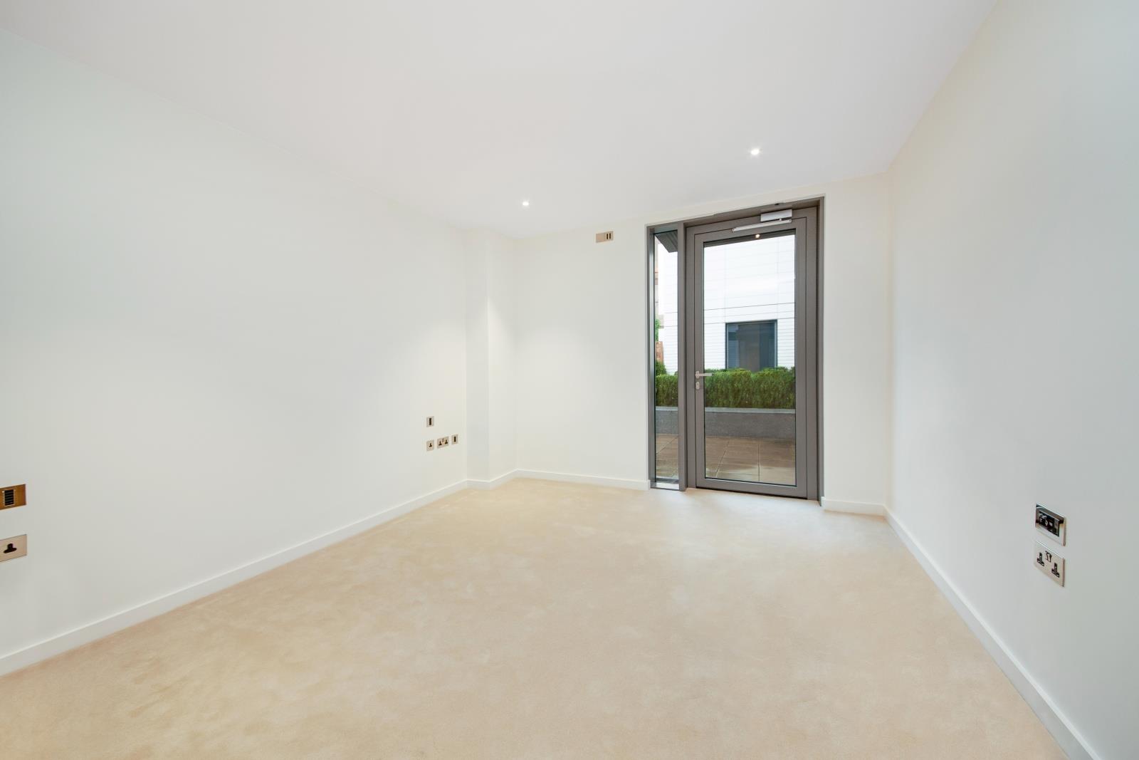 2 bed apartment for sale in Waterfront Drive, London  - Property Image 6