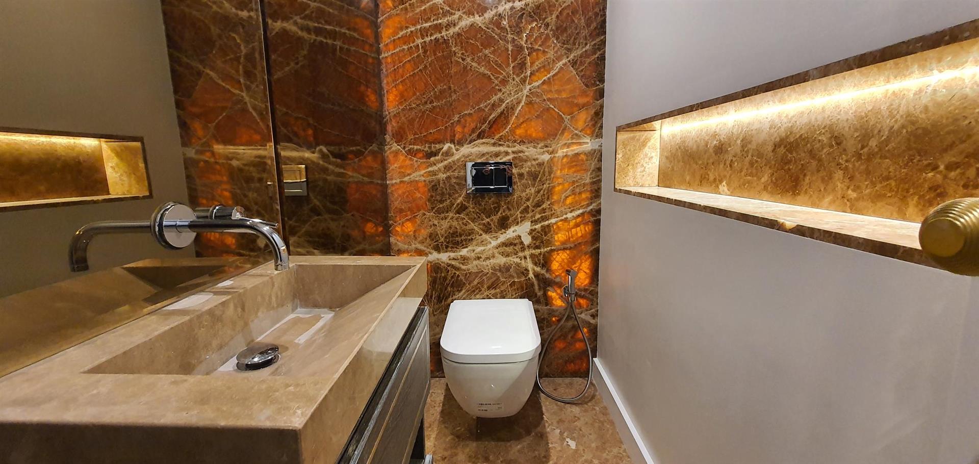 3 bed terraced house to rent in Albion Street, London 17