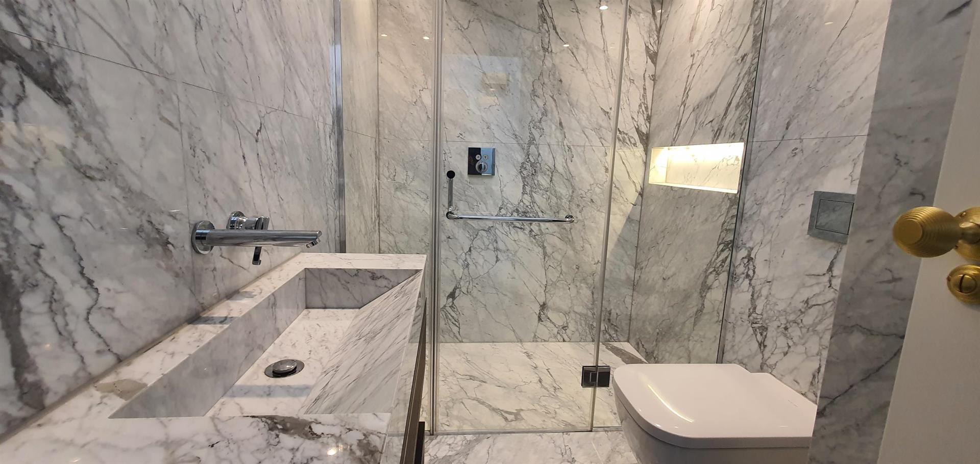 3 bed terraced house to rent in Albion Street, London 7