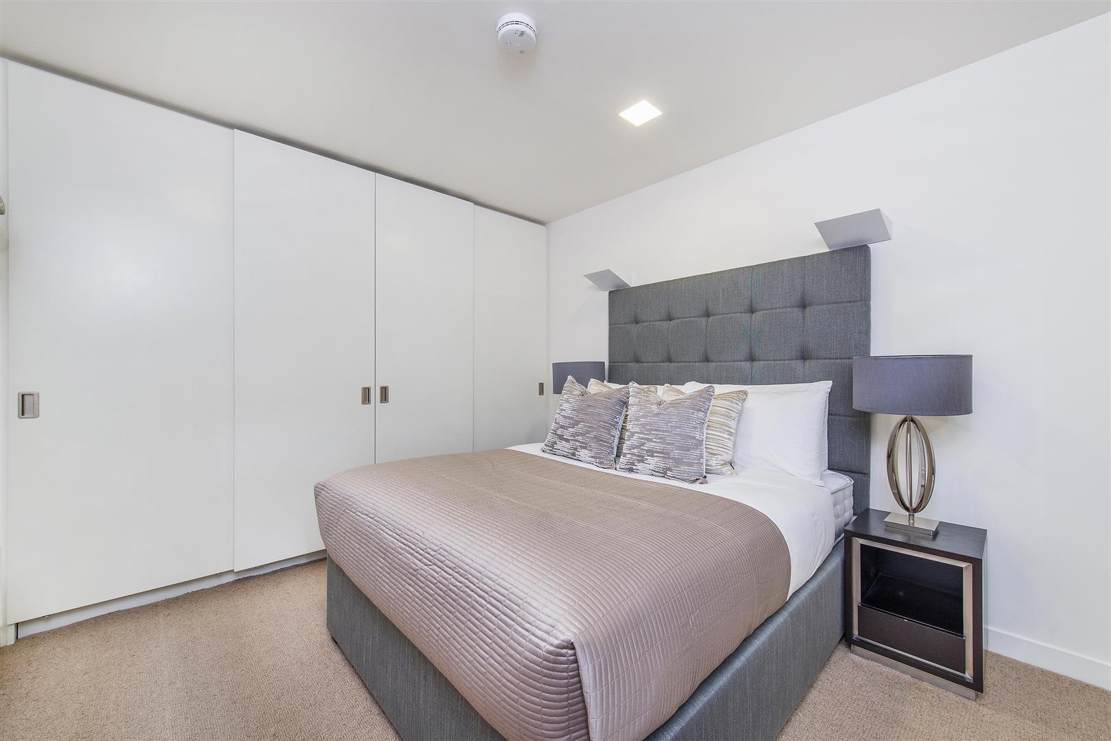 2 bed apartment to rent in FULHAM ROAD, London  - Property Image 6