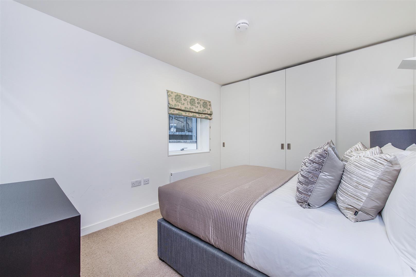 2 bed apartment to rent in FULHAM ROAD, London  - Property Image 7